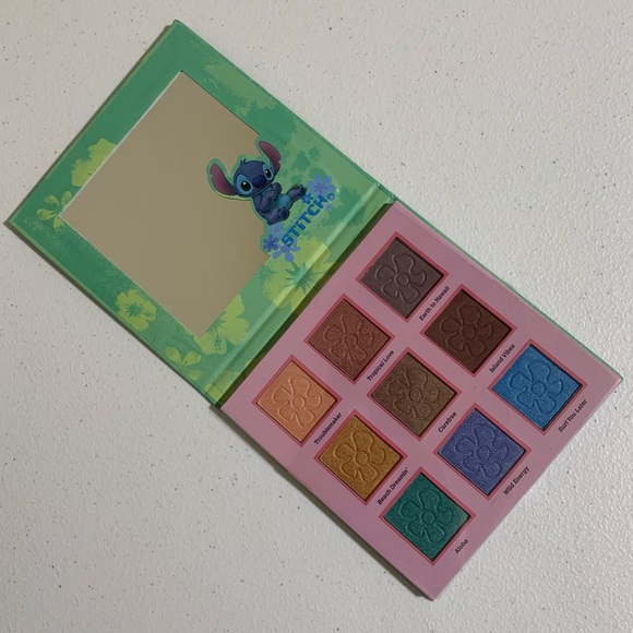 Taste Beauty x Disney Stitch Eyeshadow Palette & Flavored Lip Glosses-New - Picture 7 of 9